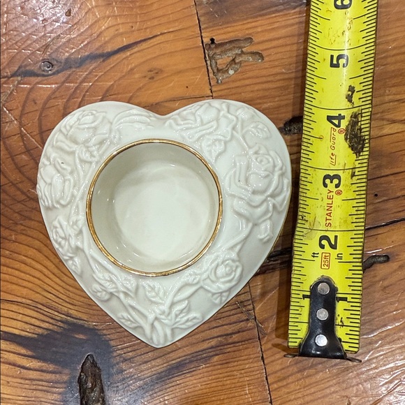 Lenox Ivory Heart-Shaped Florals Ceramic Tea Light Candle Holder - Picture 4 of 8